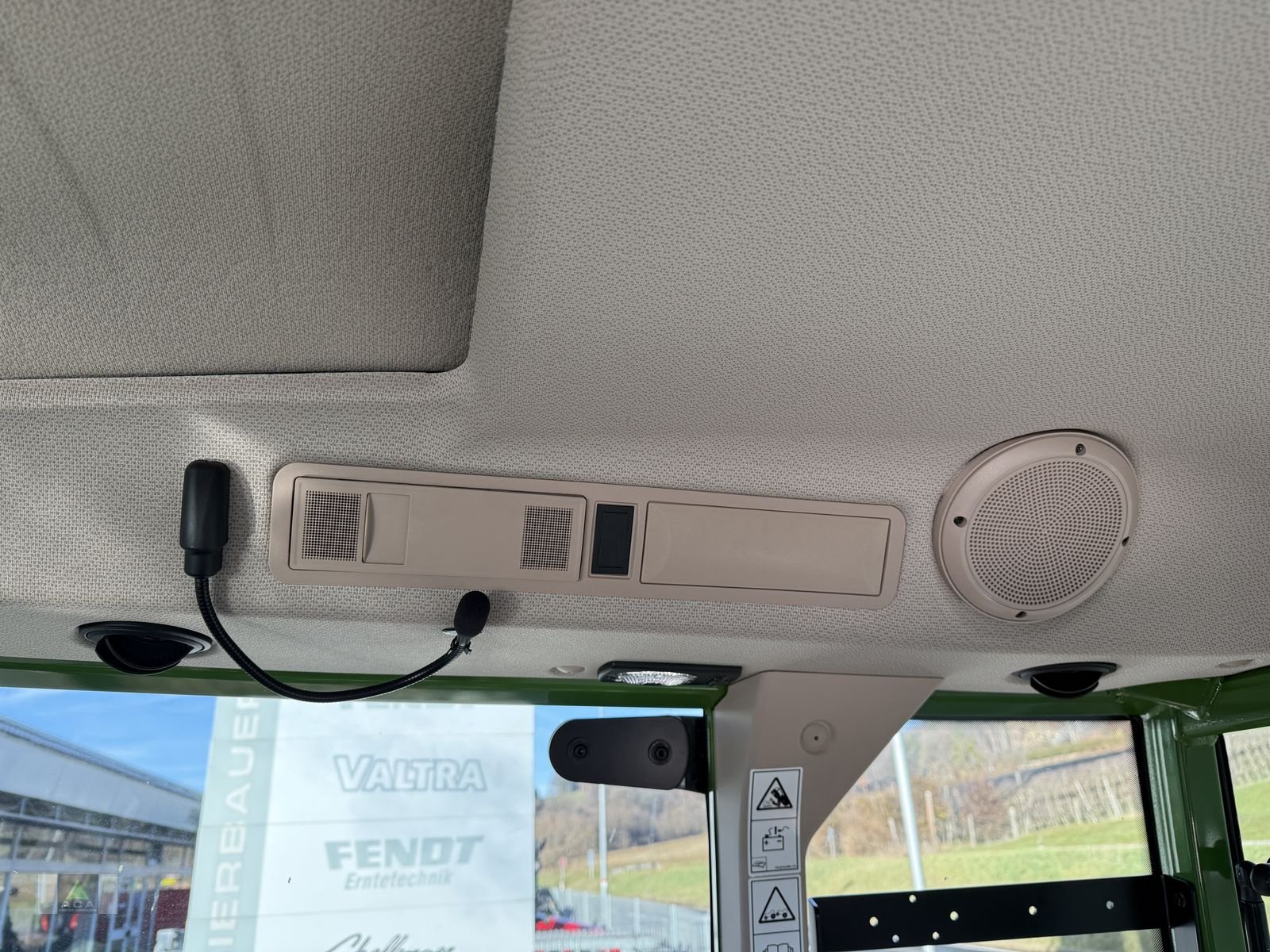 Traktor typu Fendt 211 Vario (Gen3), Neumaschine v Markt Hartmannsdorf (Obrázek 13)