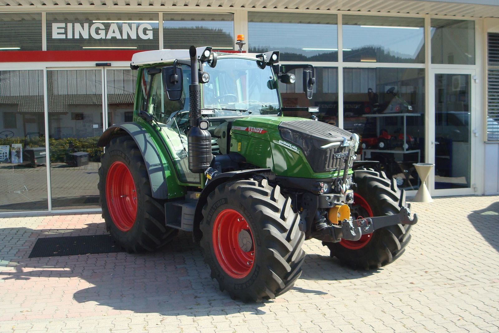 Traktor typu Fendt 211 Vario (Gen3), Gebrauchtmaschine v Judenburg (Obrázek 2)