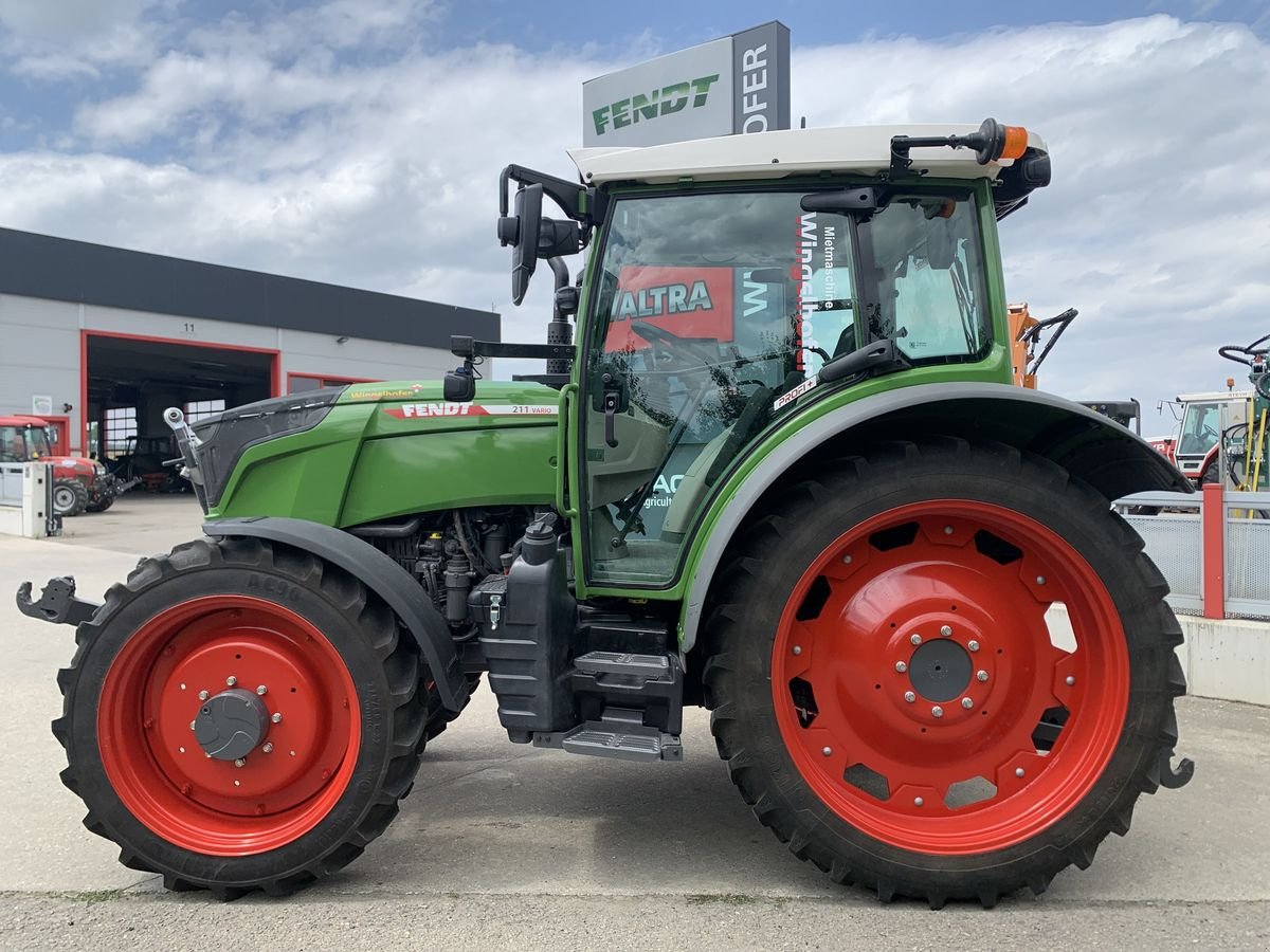 Traktor tipa Fendt 211 Vario (Gen3), Vorführmaschine u Starrein (Slika 8)