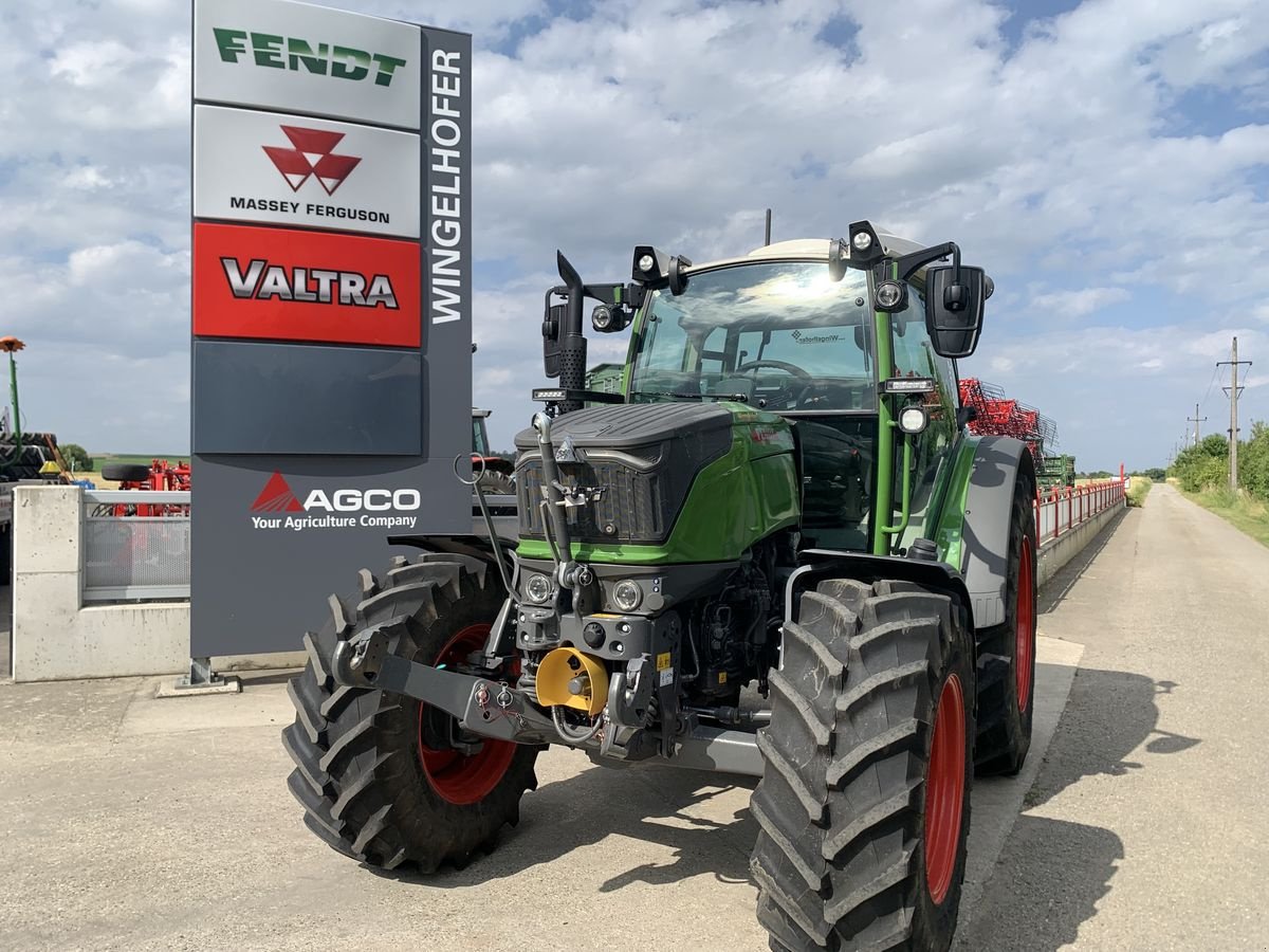 Traktor tipa Fendt 211 Vario (Gen3), Vorführmaschine u Starrein (Slika 1)