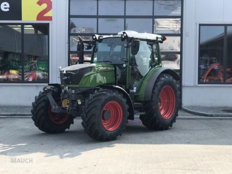 Traktor des Typs Fendt 211 Vario (Gen3), Neumaschine in Burgkirchen (Bild 1)