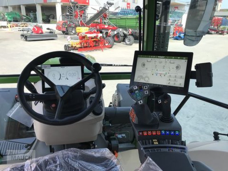 Traktor des Typs Fendt 211 Vario (Gen3), Neumaschine in Burgkirchen (Bild 22)