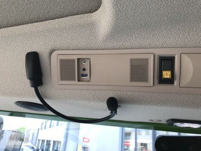 Traktor des Typs Fendt 211 Vario (Gen3), Neumaschine in Burgkirchen (Bild 16)