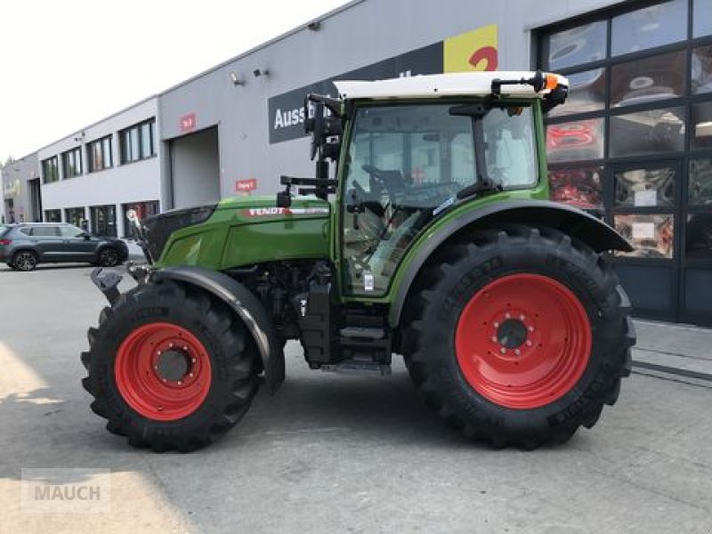 Traktor des Typs Fendt 211 Vario (Gen3), Neumaschine in Burgkirchen (Bild 2)