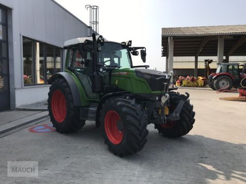 Traktor des Typs Fendt 211 Vario (Gen3), Neumaschine in Burgkirchen (Bild 8)