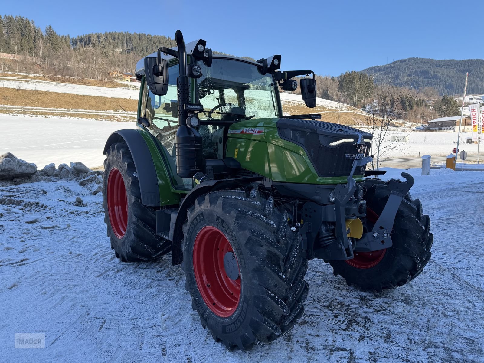 Traktor типа Fendt 211 Vario Gen3 Profi Setting 2, Neumaschine в Eben (Фотография 5)