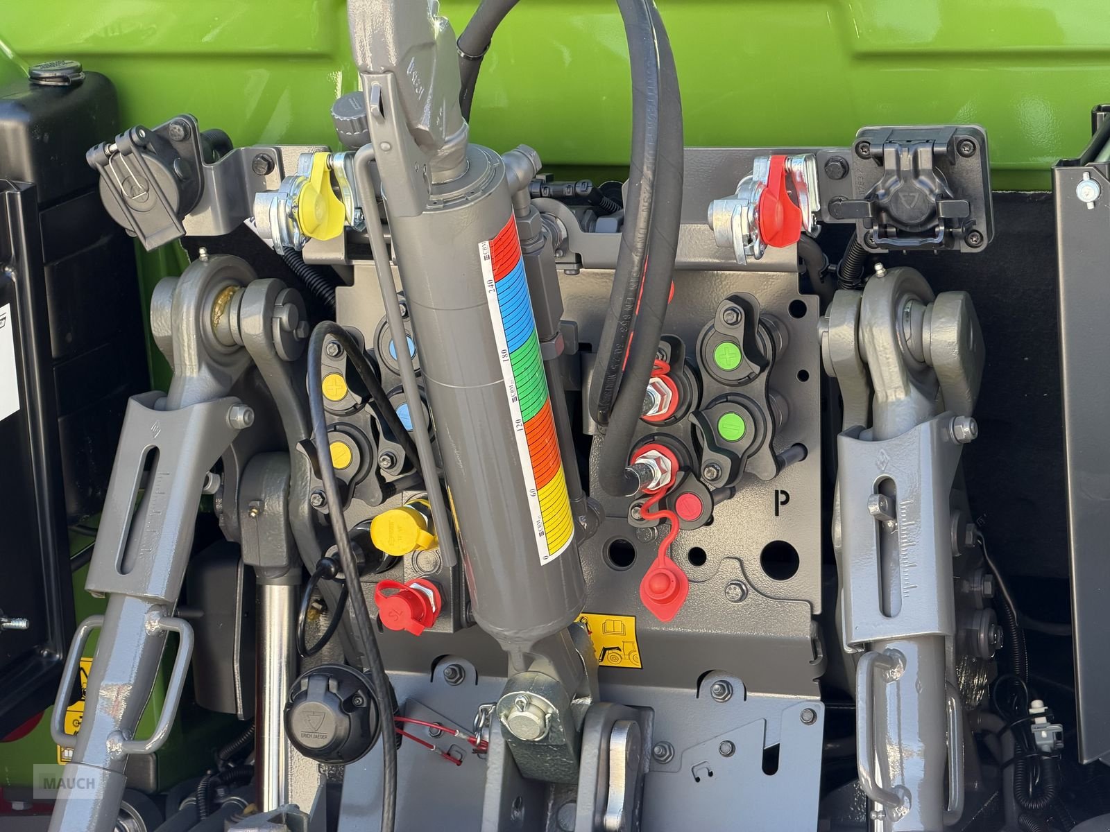 Traktor типа Fendt 211 Vario Gen3 Profi Setting 2, Vorführmaschine в Eben (Фотография 9)