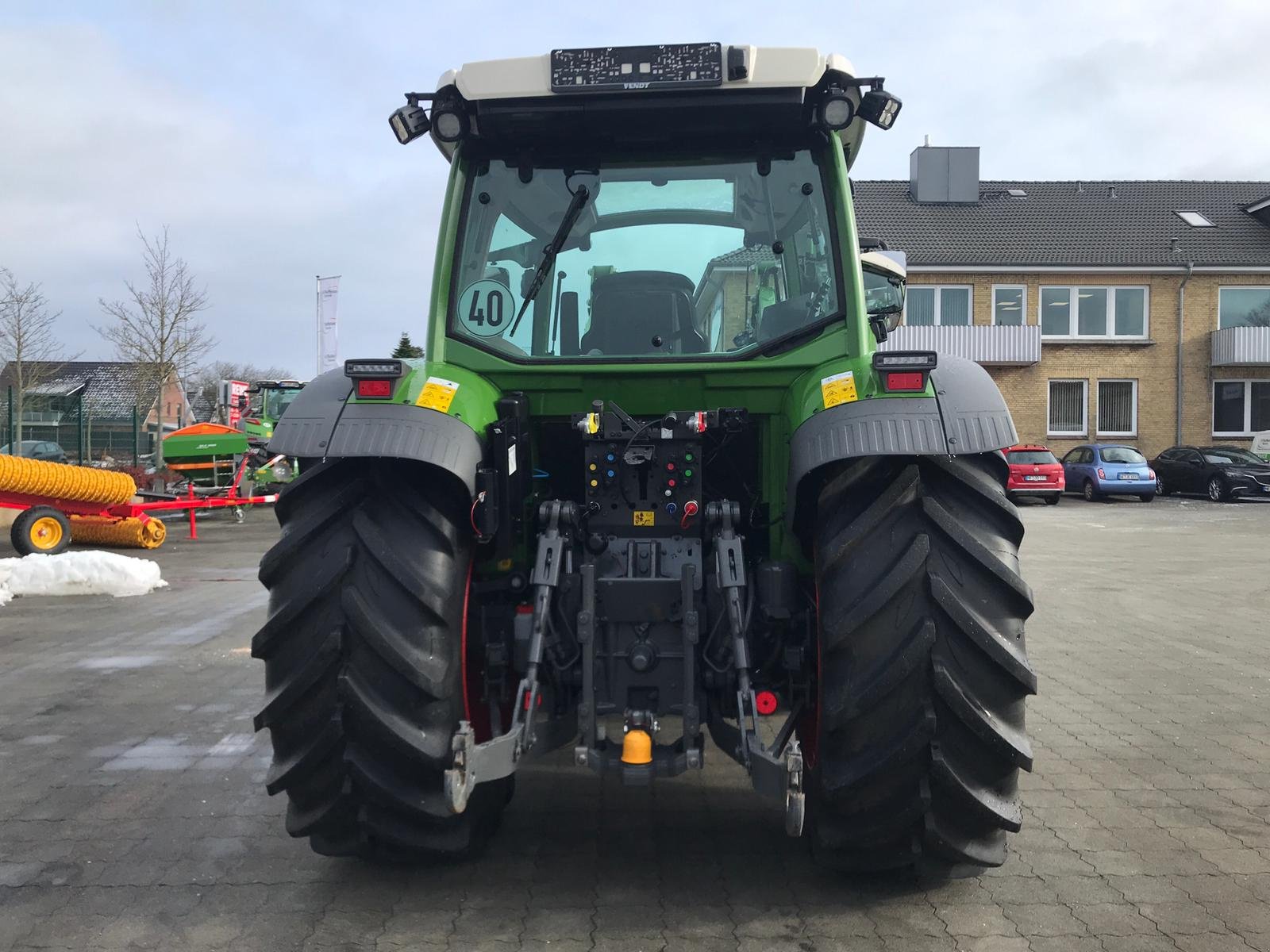 Traktor a típus Fendt 211 Vario Gen3 ProfiPlus, Gebrauchtmaschine ekkor: Husum (Kép 5)