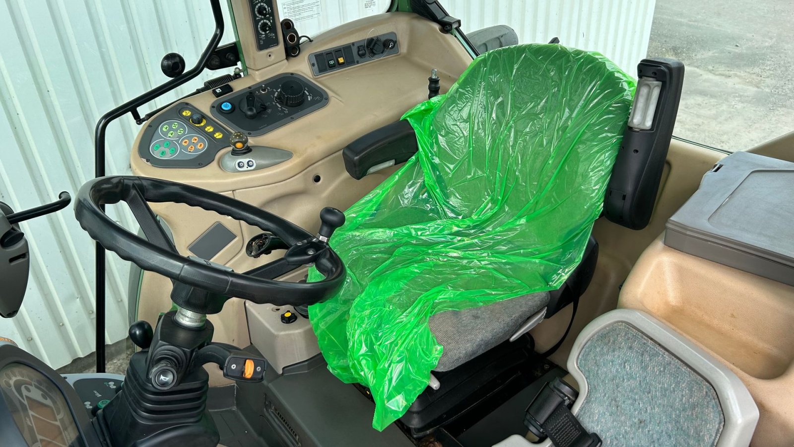 Traktor typu Fendt 211 Vario Med Ålø Q26 Frontlæsser, Gebrauchtmaschine v Rødekro (Obrázek 11)