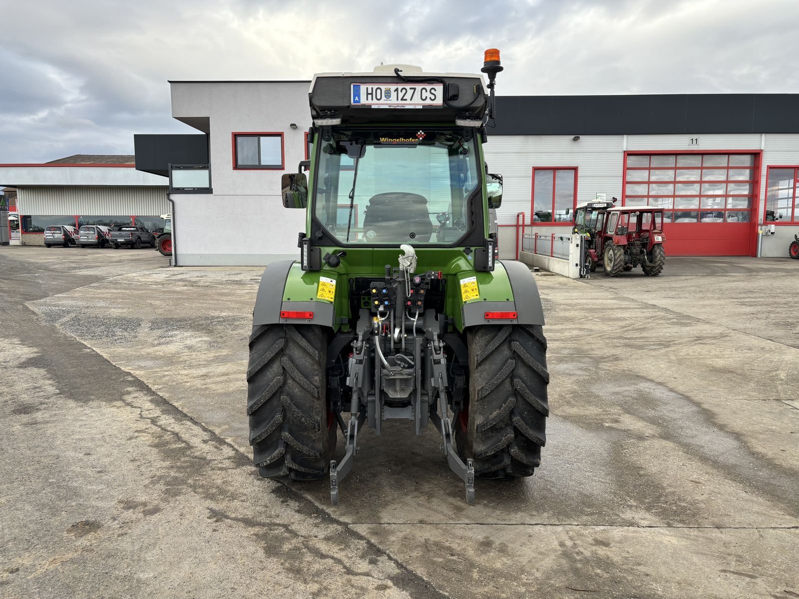 Traktor tipa Fendt 211 Vario P (Gen3), Vorführmaschine u Starrein (Slika 7)