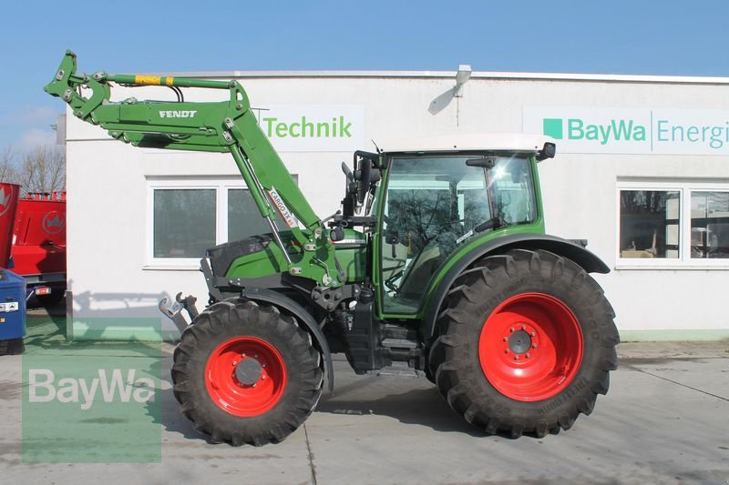 Traktor des Typs Fendt 211 Vario POWER SETTING2, Gebrauchtmaschine in Straubing (Bild 1)