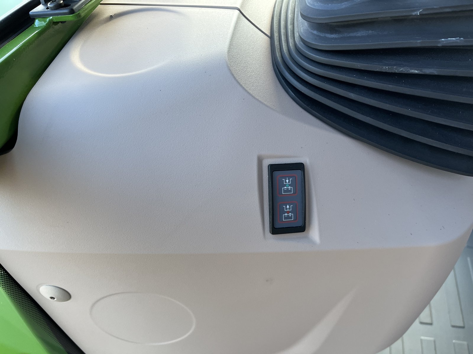 Traktor des Typs Fendt 211 Vario Power, Neumaschine in Frastanz (Bild 15)