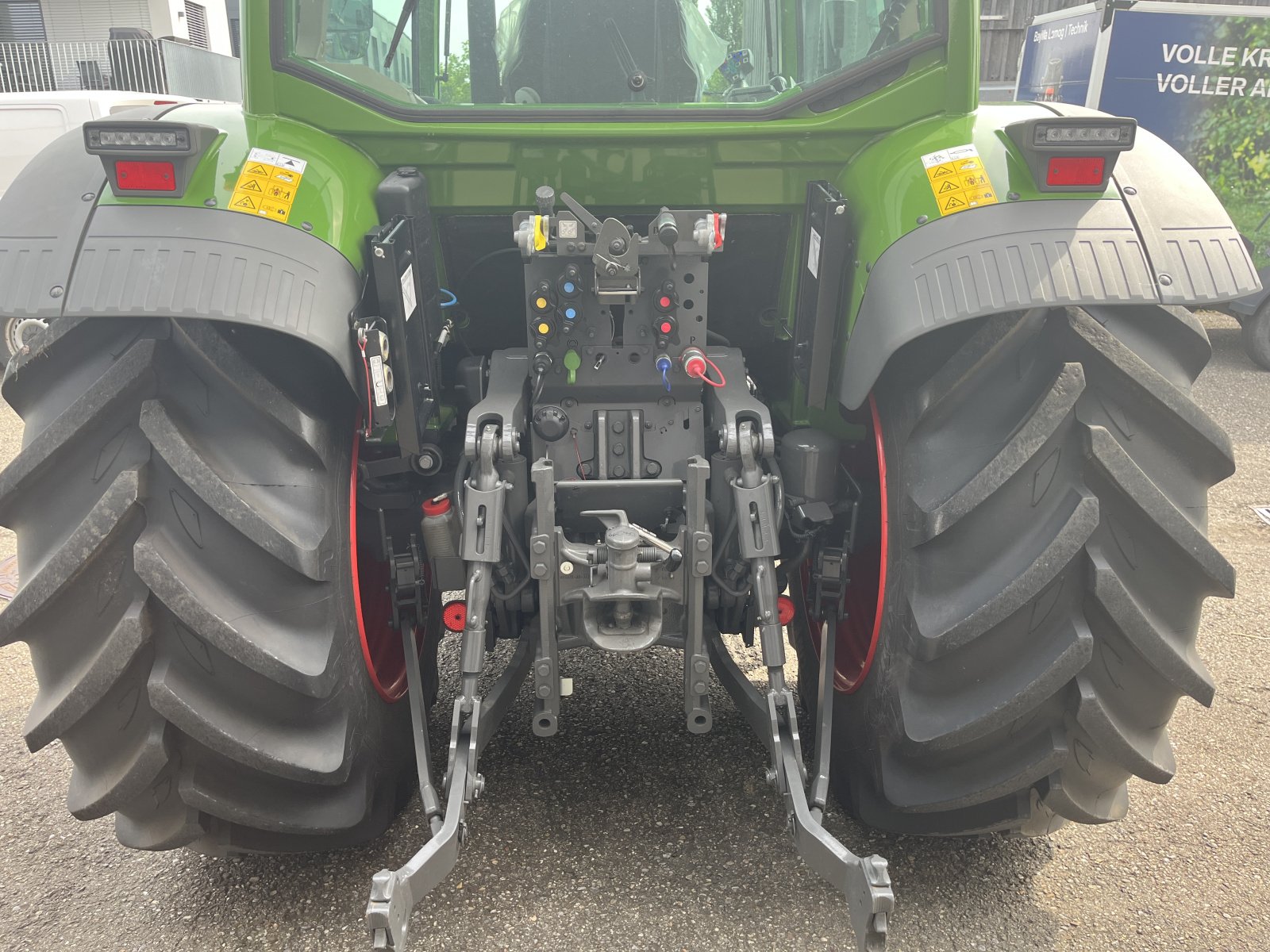 Traktor typu Fendt 211 Vario Power, Gebrauchtmaschine v Frastanz (Obrázek 8)