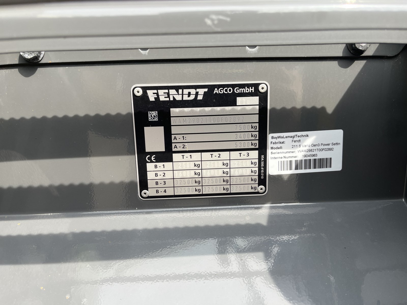 Traktor typu Fendt 211 Vario Power, Gebrauchtmaschine v Frastanz (Obrázek 10)