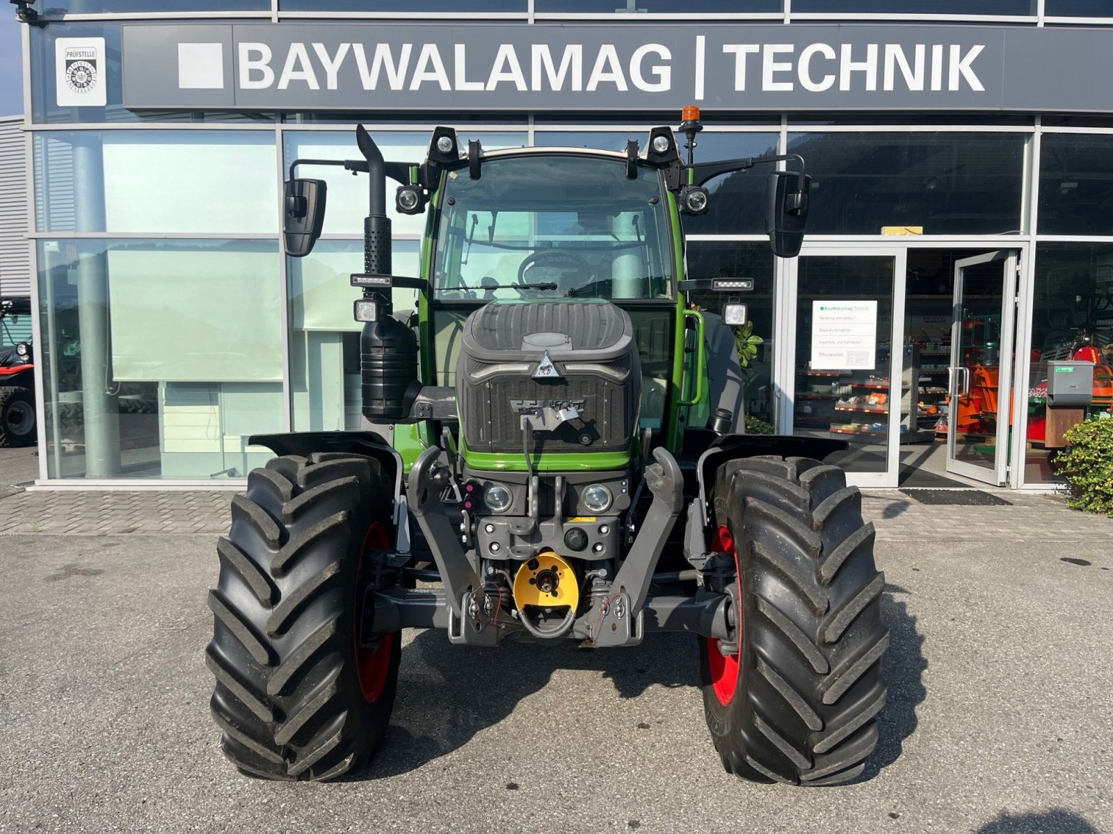Traktor типа Fendt 211 Vario Power, Gebrauchtmaschine в Frastanz (Фотография 1)