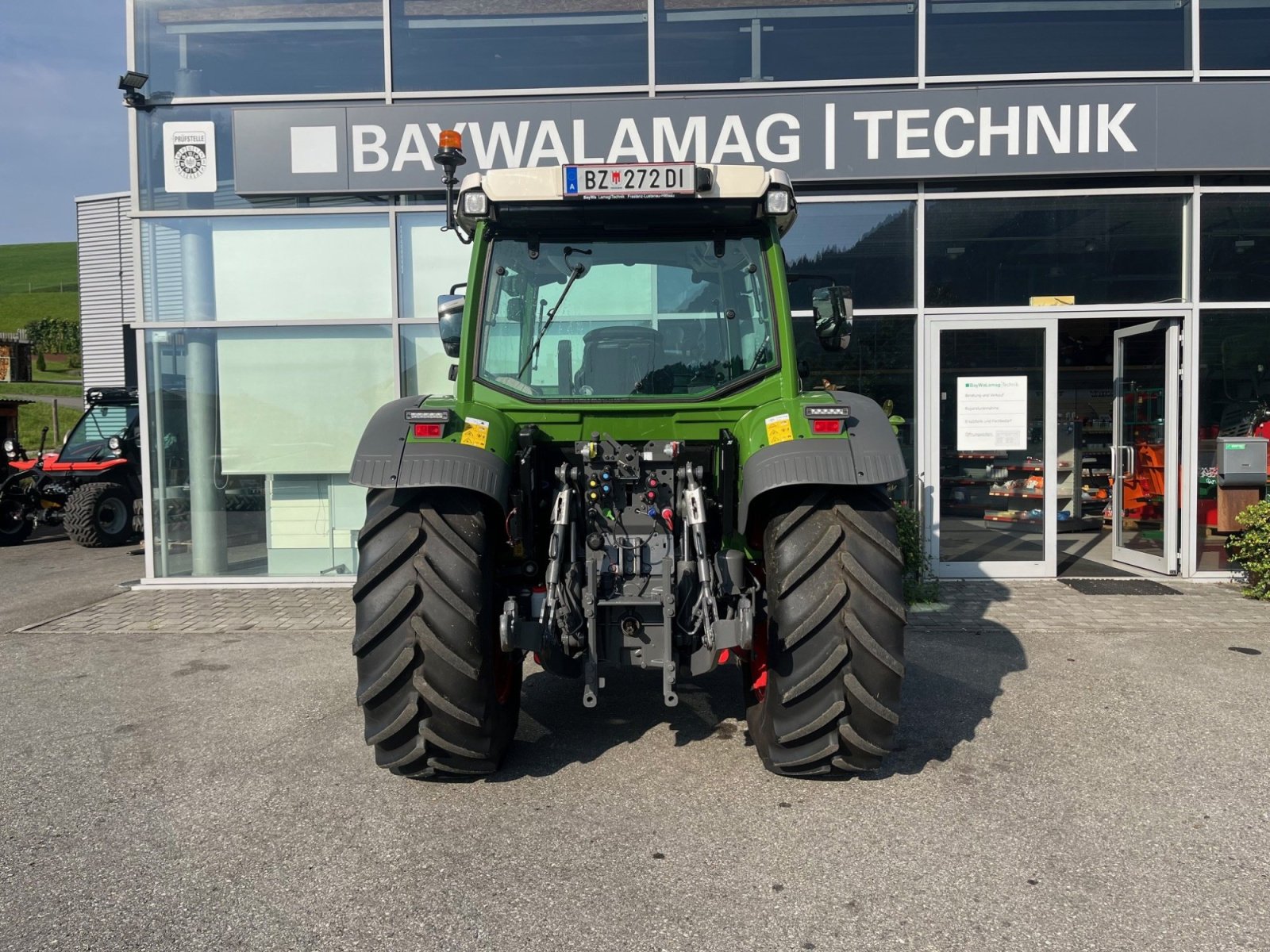Traktor типа Fendt 211 Vario Power, Gebrauchtmaschine в Frastanz (Фотография 2)