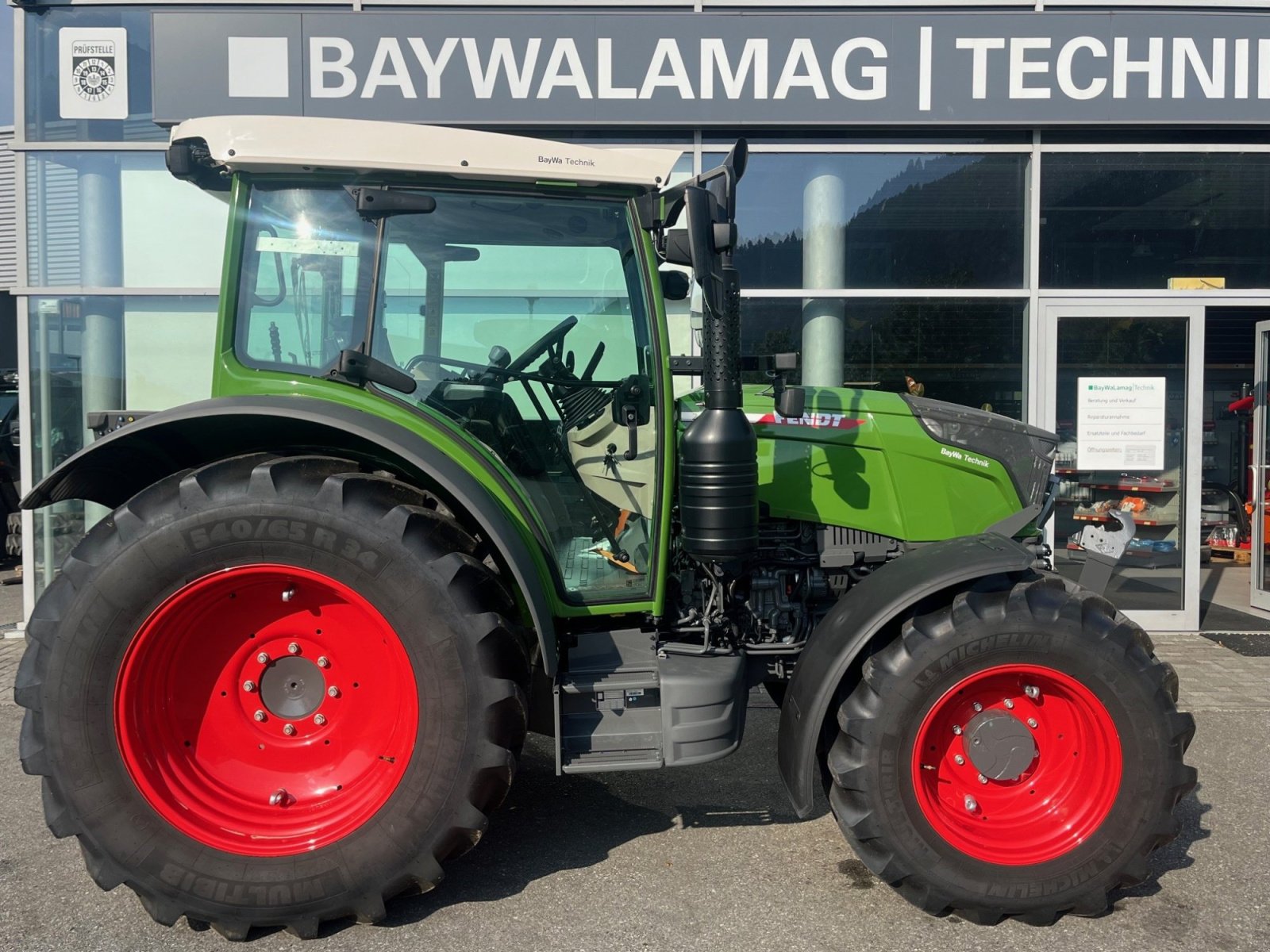 Traktor типа Fendt 211 Vario Power, Gebrauchtmaschine в Frastanz (Фотография 4)