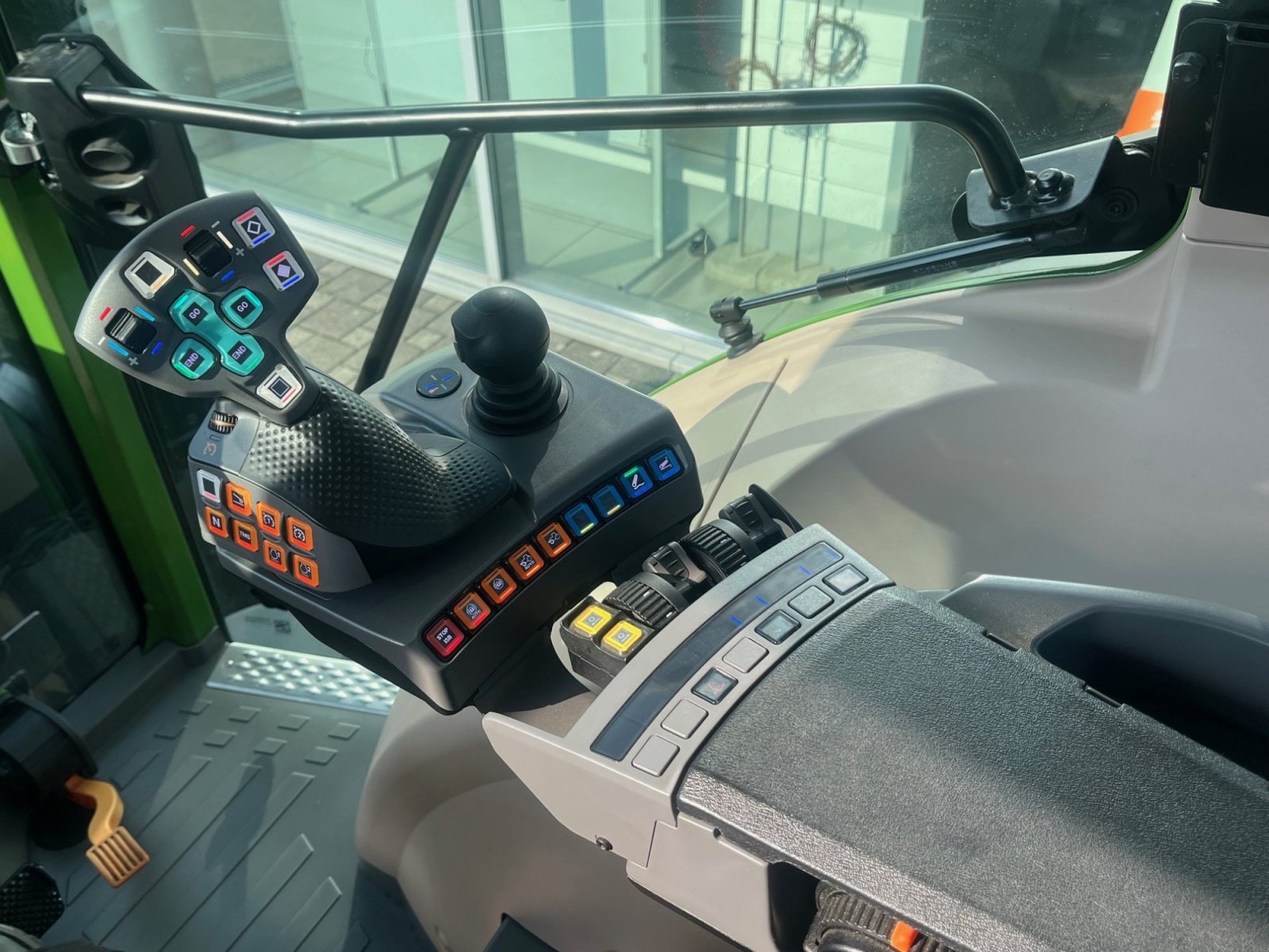 Traktor типа Fendt 211 Vario Power, Gebrauchtmaschine в Frastanz (Фотография 9)