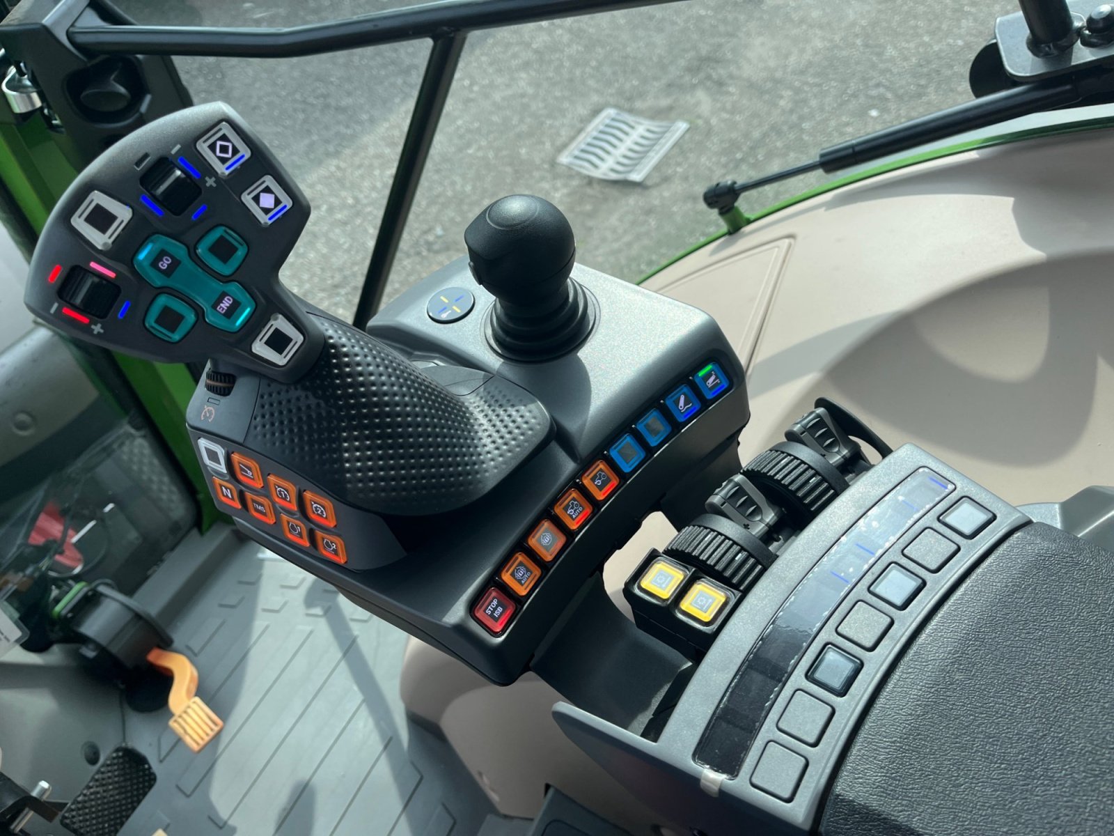 Traktor типа Fendt 211 Vario Power, Gebrauchtmaschine в Frastanz (Фотография 19)