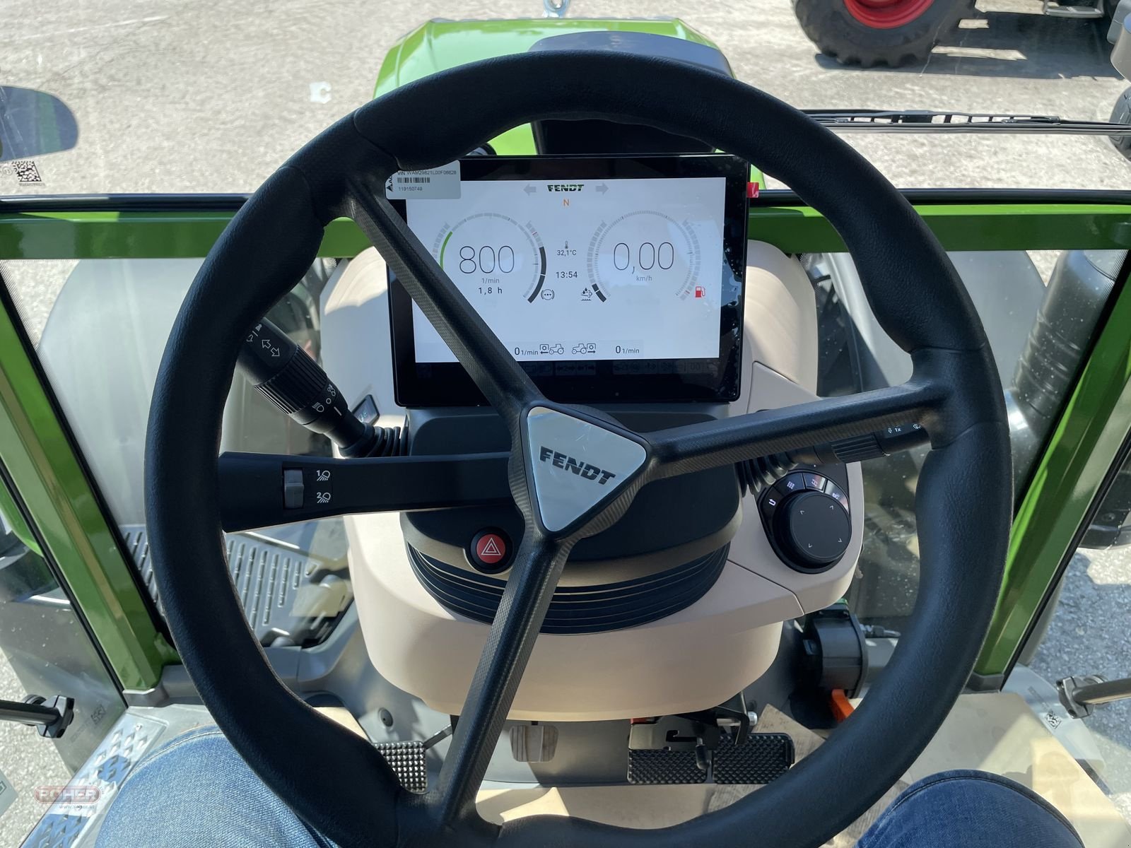 Traktor des Typs Fendt 211 Vario Profi+ (Gen3), Neumaschine in Wieselburg Land (Bild 3)