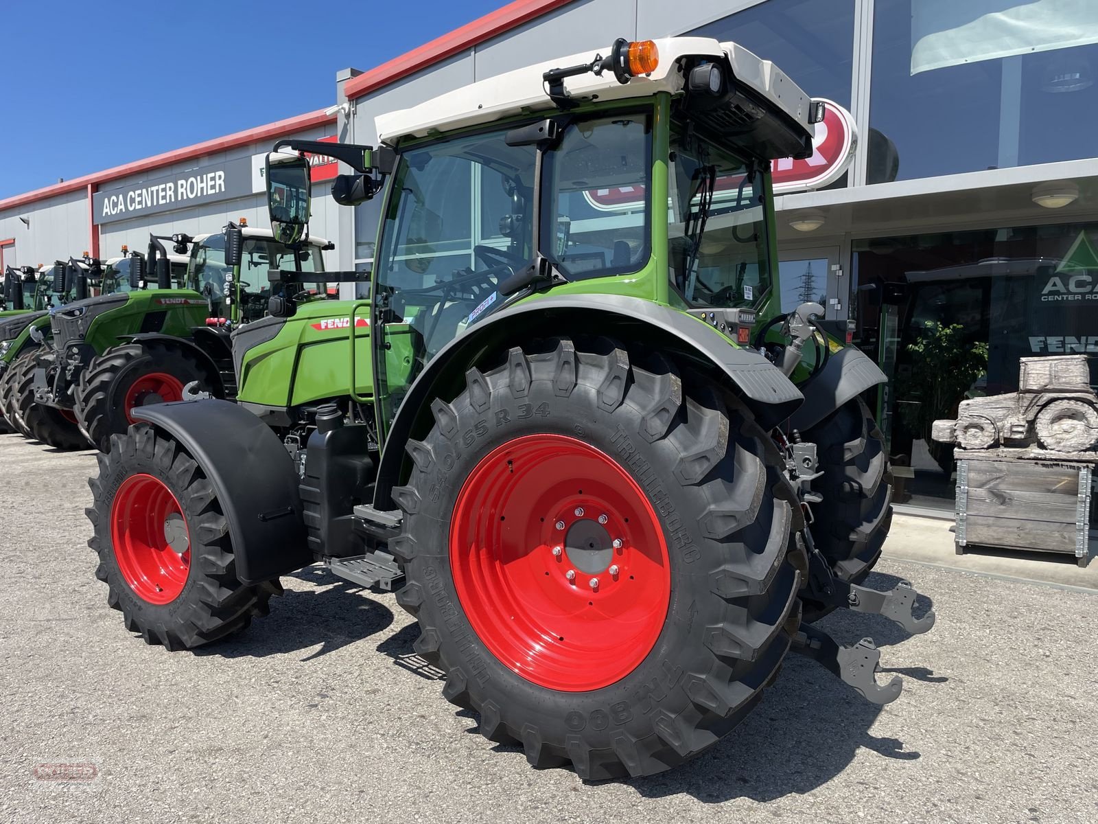 Traktor des Typs Fendt 211 Vario Profi+ (Gen3), Neumaschine in Wieselburg Land (Bild 17)