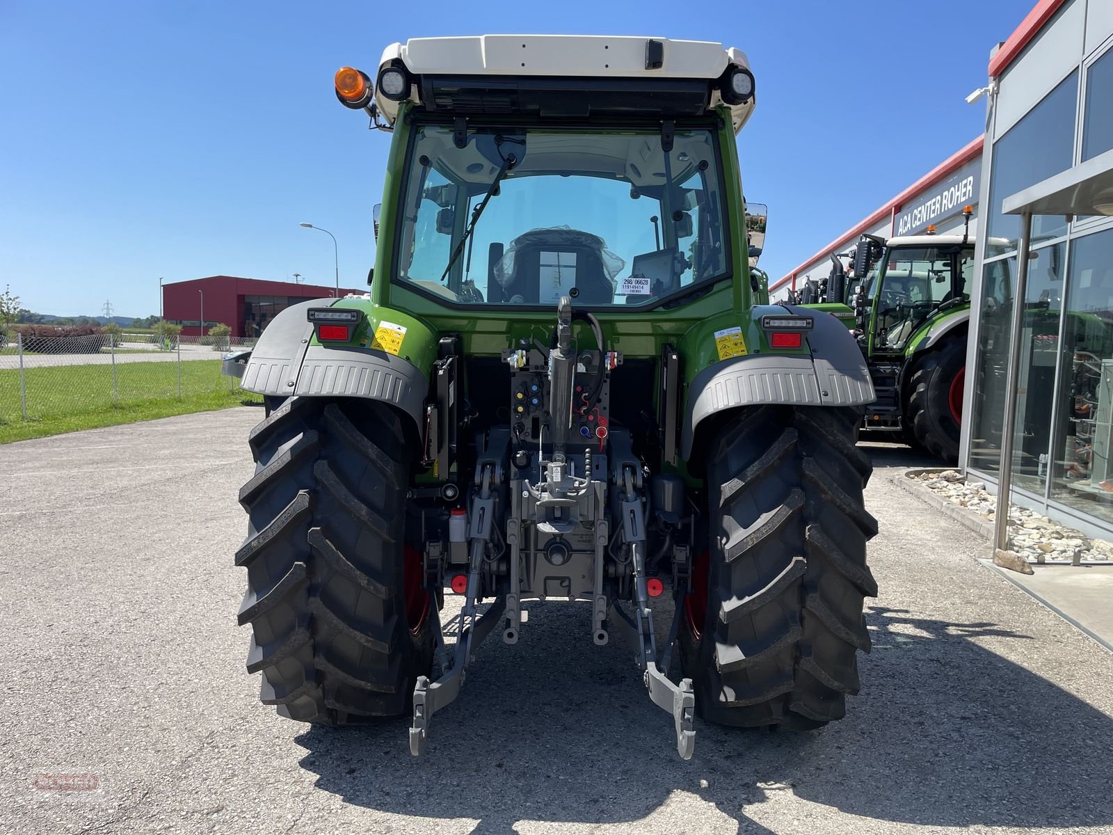 Traktor des Typs Fendt 211 Vario Profi+ (Gen3), Neumaschine in Wieselburg Land (Bild 19)