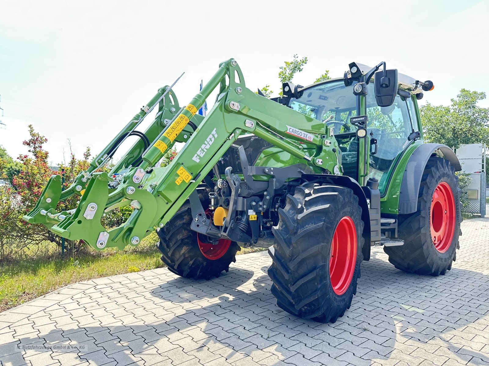 Traktor типа Fendt 211 Vario Profi, Gebrauchtmaschine в Röttenbach (Фотография 1)