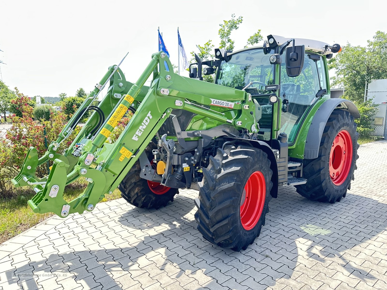 Traktor типа Fendt 211 Vario Profi, Gebrauchtmaschine в Röttenbach (Фотография 2)