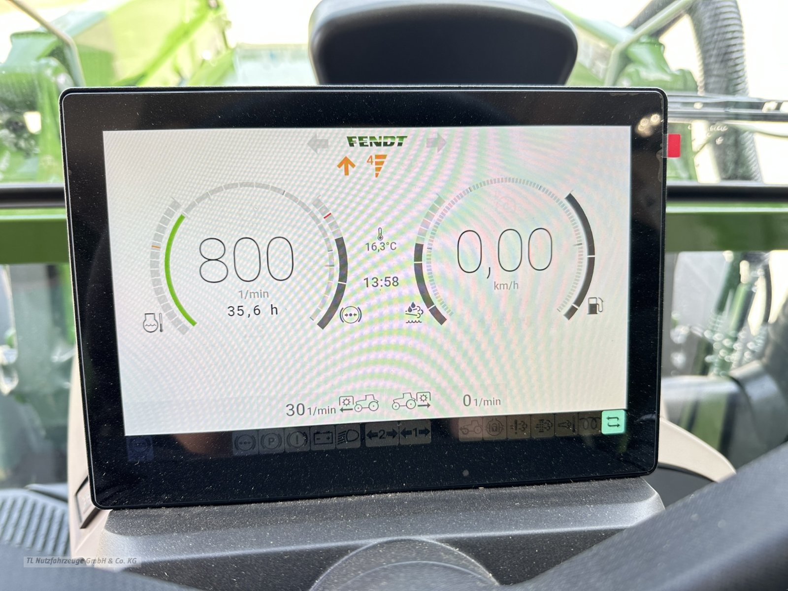 Traktor типа Fendt 211 Vario Profi, Gebrauchtmaschine в Röttenbach (Фотография 12)