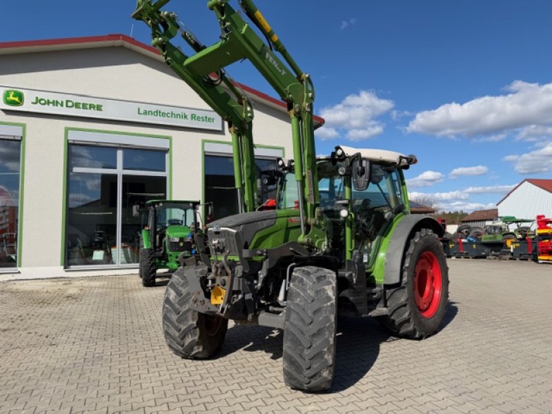Traktor от тип Fendt 211 Vario Profi, Gebrauchtmaschine в Burglengenfeld (Снимка 1)