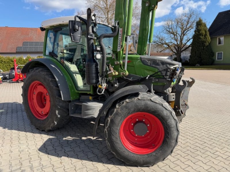 Traktor от тип Fendt 211 Vario Profi, Gebrauchtmaschine в Burglengenfeld (Снимка 4)