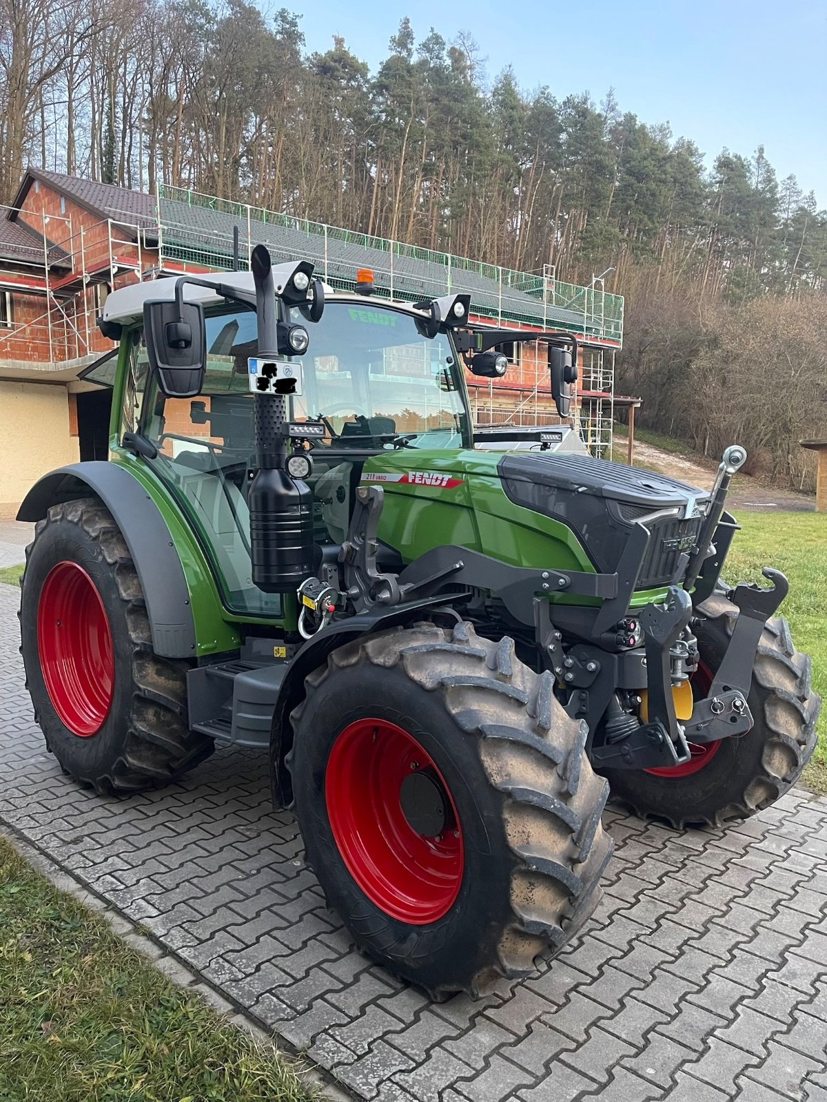 Traktor typu Fendt 211 Vario ProfiPlus, Gebrauchtmaschine v Windsbach (Obrázek 3)