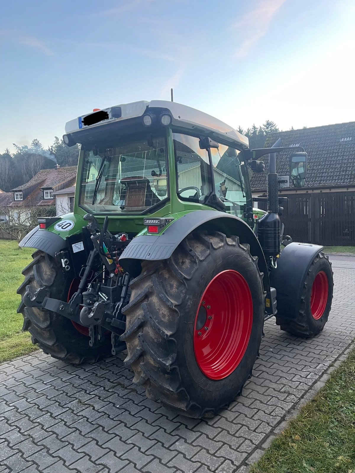 Traktor typu Fendt 211 Vario ProfiPlus, Gebrauchtmaschine v Windsbach (Obrázek 4)