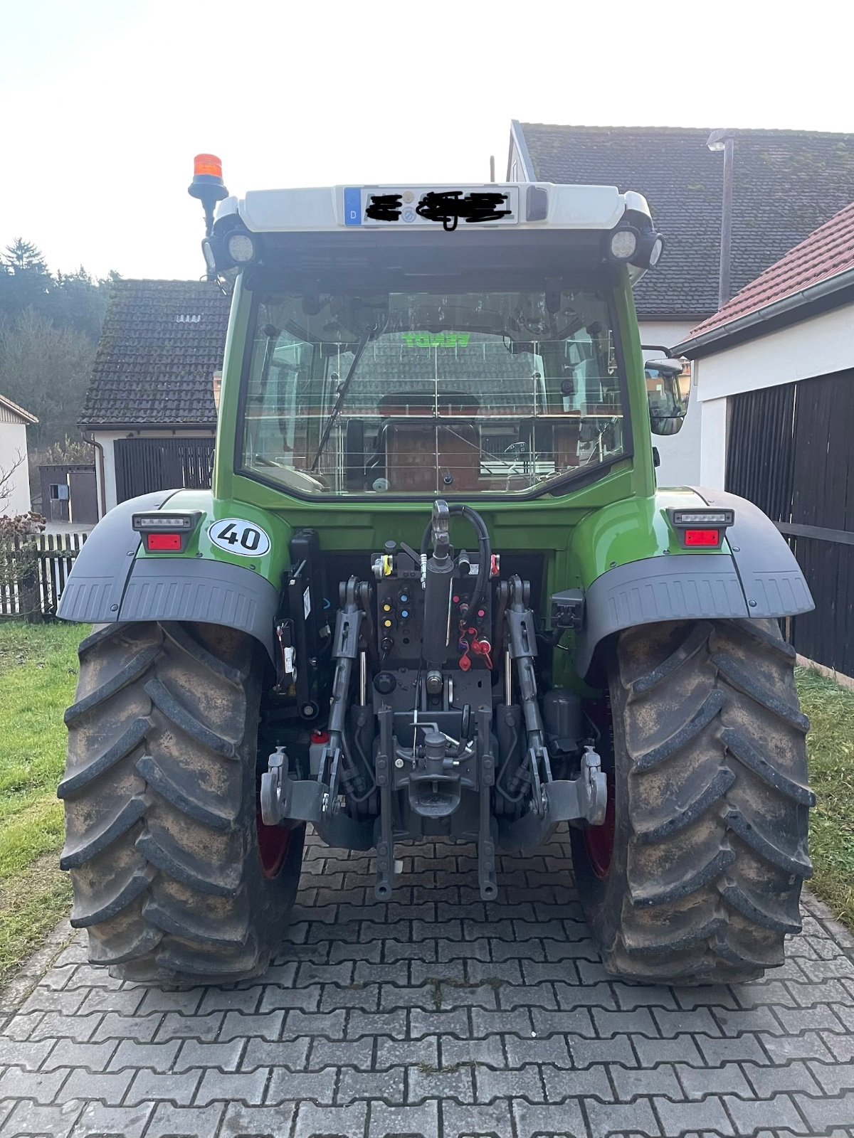 Traktor typu Fendt 211 Vario ProfiPlus, Gebrauchtmaschine v Windsbach (Obrázek 5)