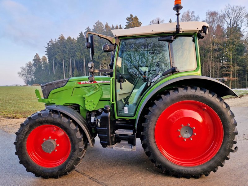 Traktor des Typs Fendt 211 Vario ProfiPlus, Gebrauchtmaschine in Rain (Bild 1)