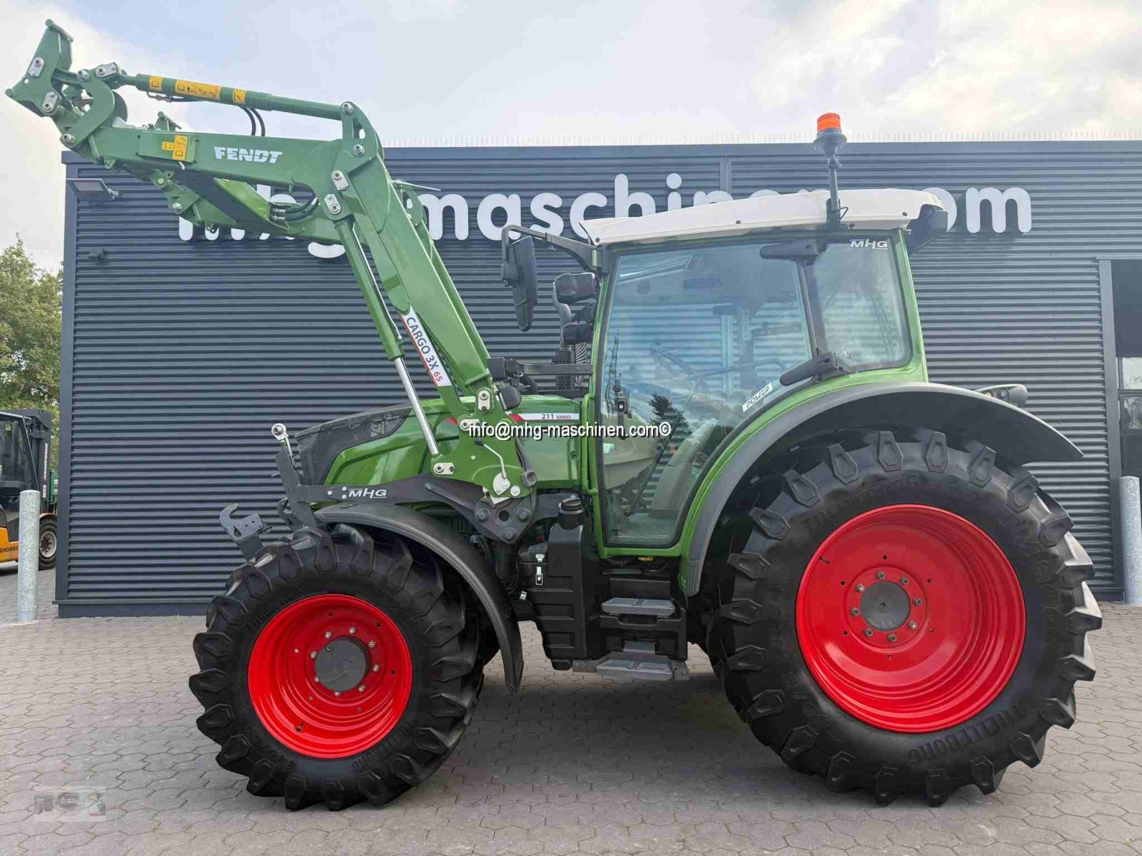 Traktor типа Fendt 211 Vario S GEN 3 Setting 2, FL,FZ, Gebrauchtmaschine в Gescher (Фотография 4)