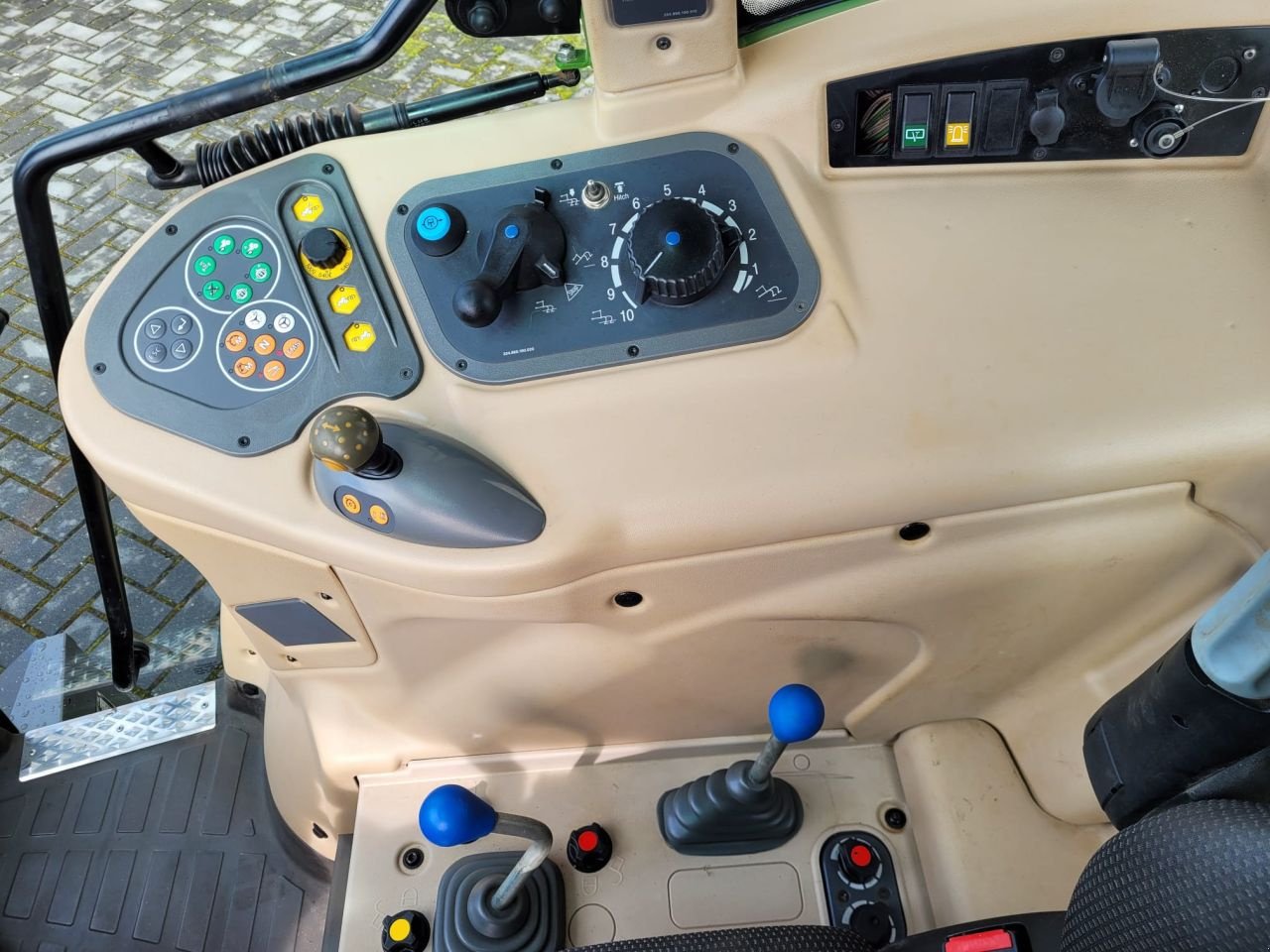 Traktor del tipo Fendt 211 vario tms s3, Gebrauchtmaschine In Houten (Immagine 4)