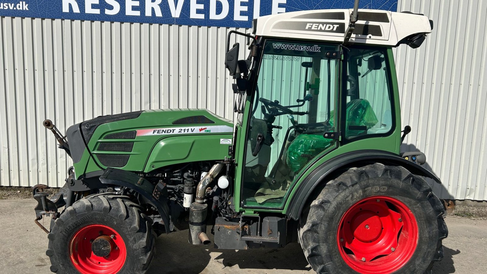 Traktor du type Fendt 211 Vario  TMS V Model, Front PTO, Gebrauchtmaschine en Rødekro (Photo 1)