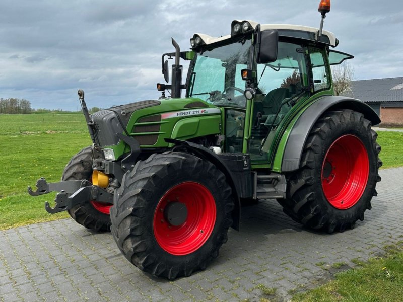 Traktor a típus Fendt 211 Vario TMS, Gebrauchtmaschine ekkor: zwolle (Kép 1)
