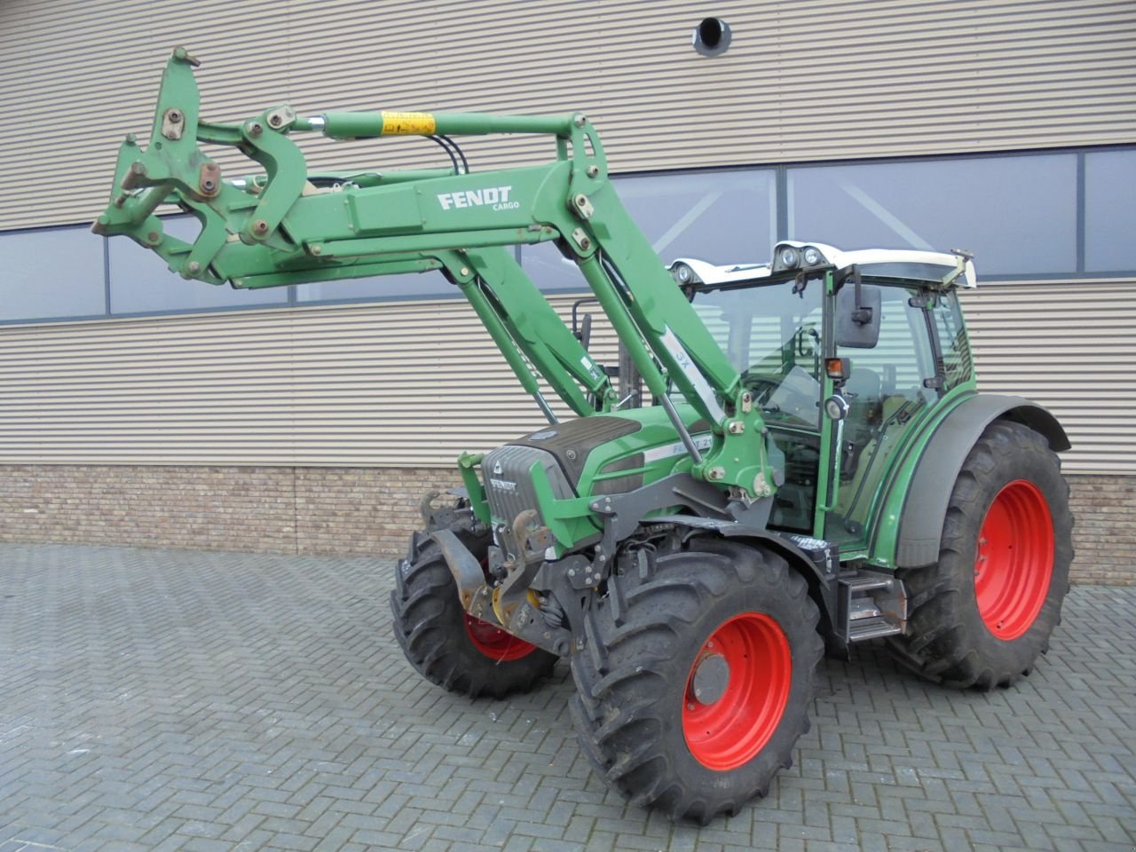 Traktor des Typs Fendt 211 vario tms, Gebrauchtmaschine in Houten (Bild 1)