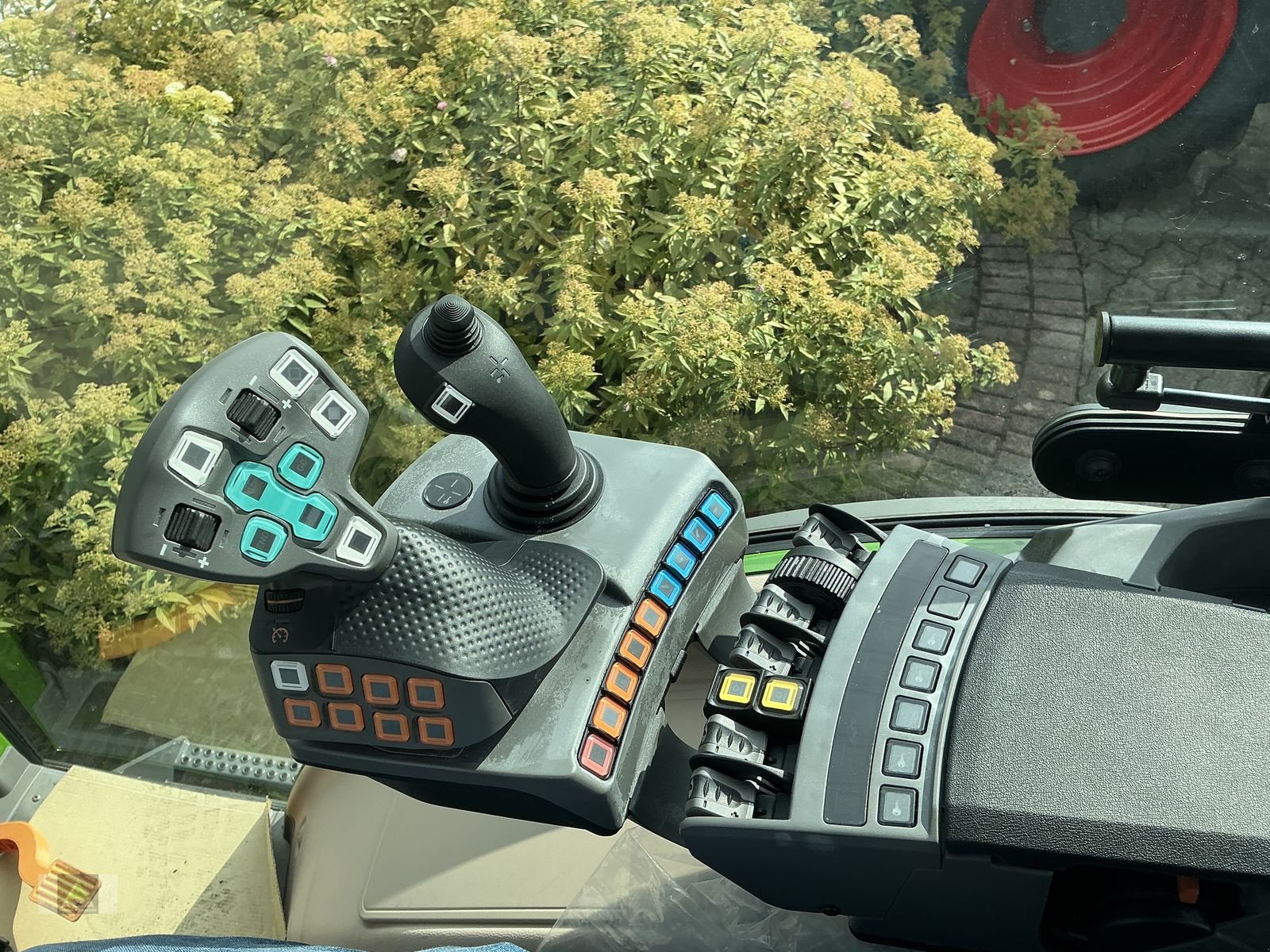 Traktor typu Fendt 211 Vario V (Gen3), Gebrauchtmaschine v Markt Hartmannsdorf (Obrázek 3)