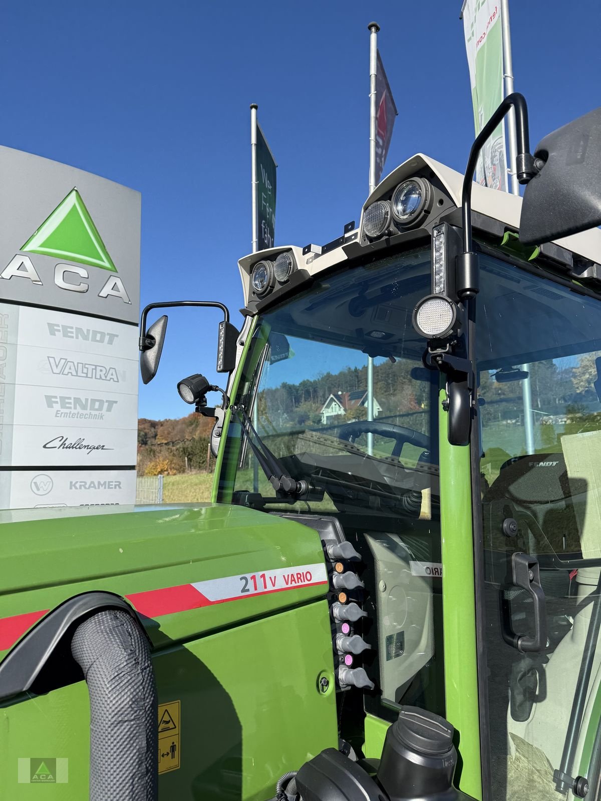 Traktor typu Fendt 211 Vario V (Gen3), Neumaschine v Markt Hartmannsdorf (Obrázek 3)