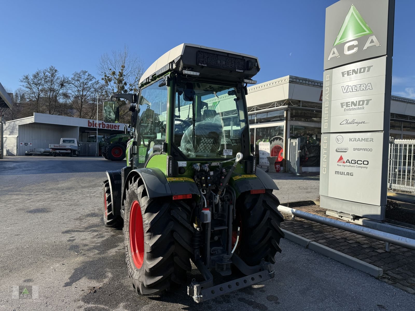 Traktor des Typs Fendt 211 Vario V (Gen3), Neumaschine in Markt Hartmannsdorf (Bild 8)