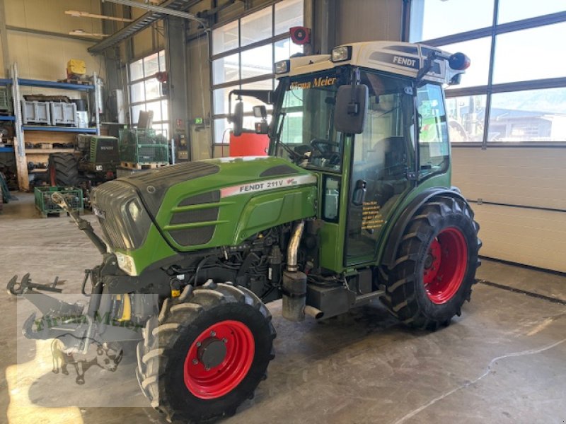 Traktor типа Fendt 211 Vario V, Gebrauchtmaschine в Feldkirch (Фотография 1)