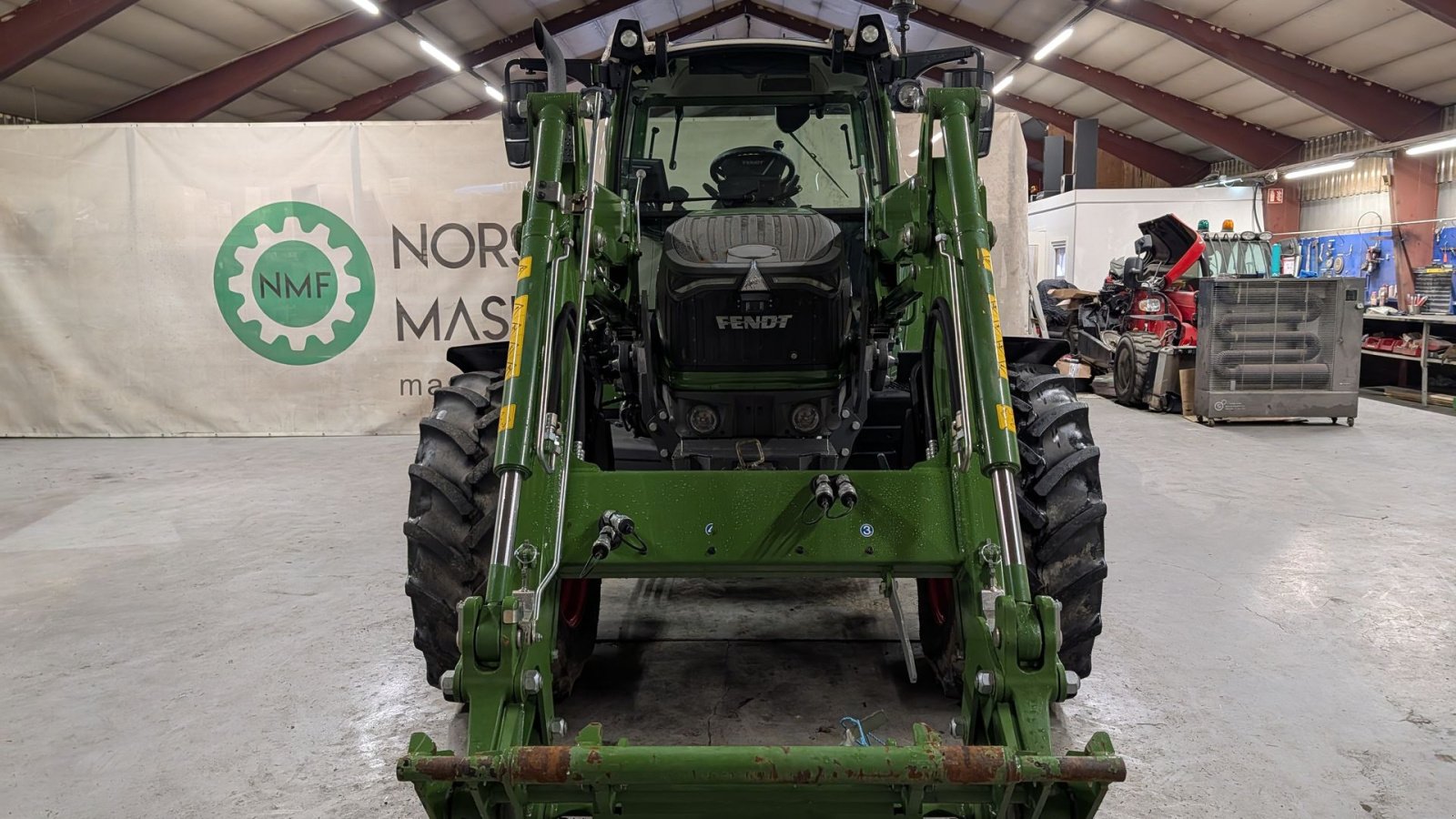 Traktor des Typs Fendt 211 Vario, Gebrauchtmaschine in Ølen (Bild 9)