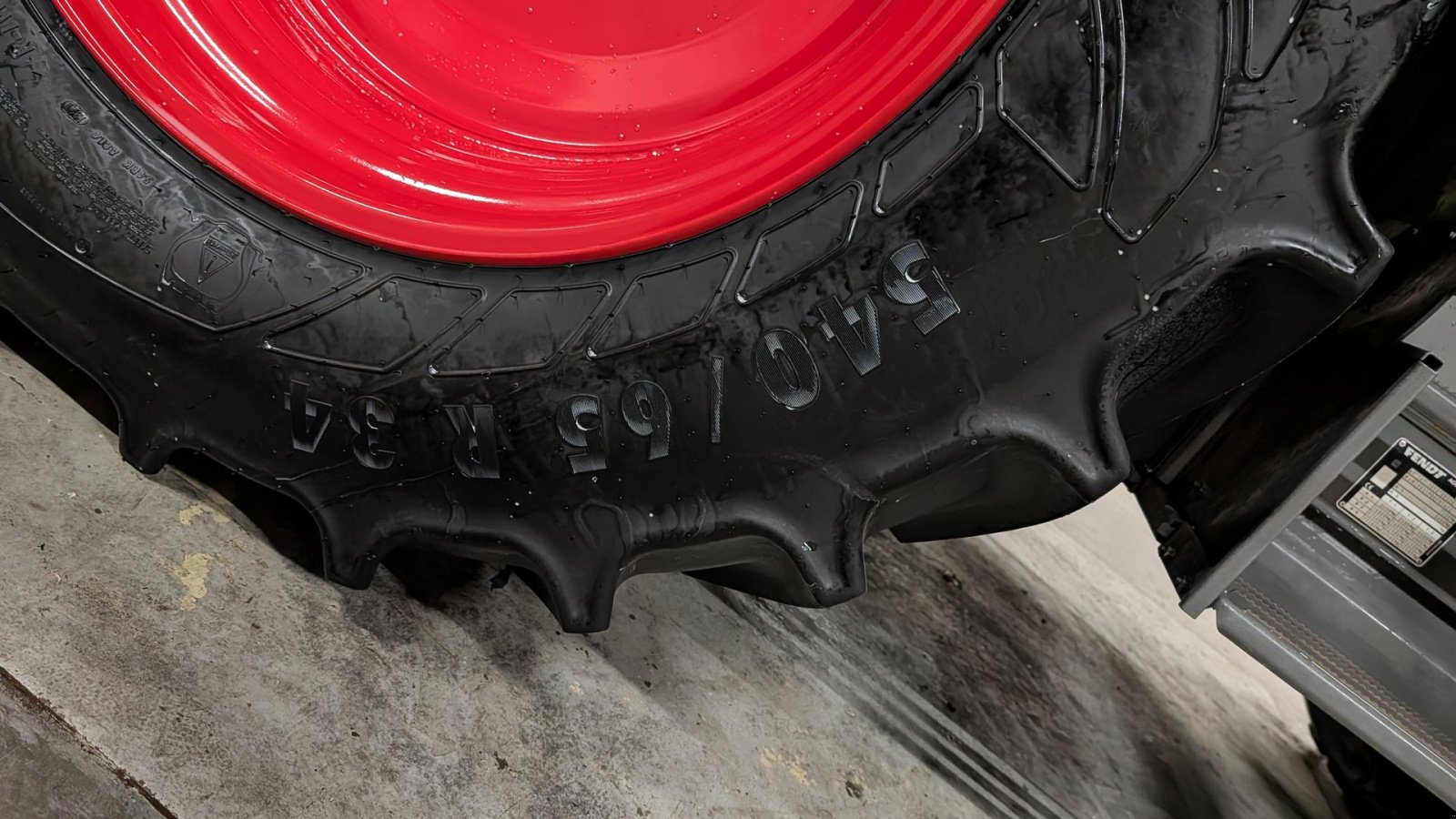 Traktor des Typs Fendt 211 Vario, Gebrauchtmaschine in Ølen (Bild 11)