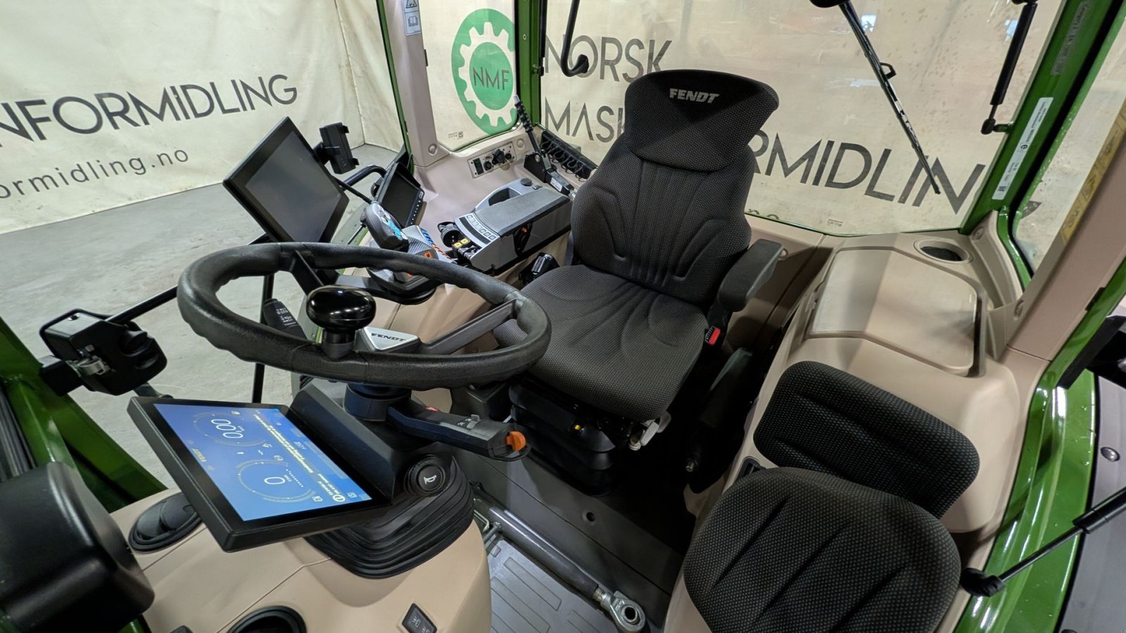 Traktor des Typs Fendt 211 Vario, Gebrauchtmaschine in Ølen (Bild 14)