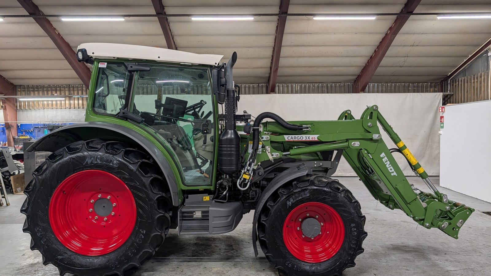 Traktor des Typs Fendt 211 Vario, Gebrauchtmaschine in Ølen (Bild 7)
