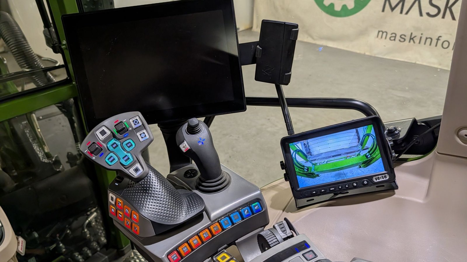 Traktor des Typs Fendt 211 Vario, Gebrauchtmaschine in Ølen (Bild 15)