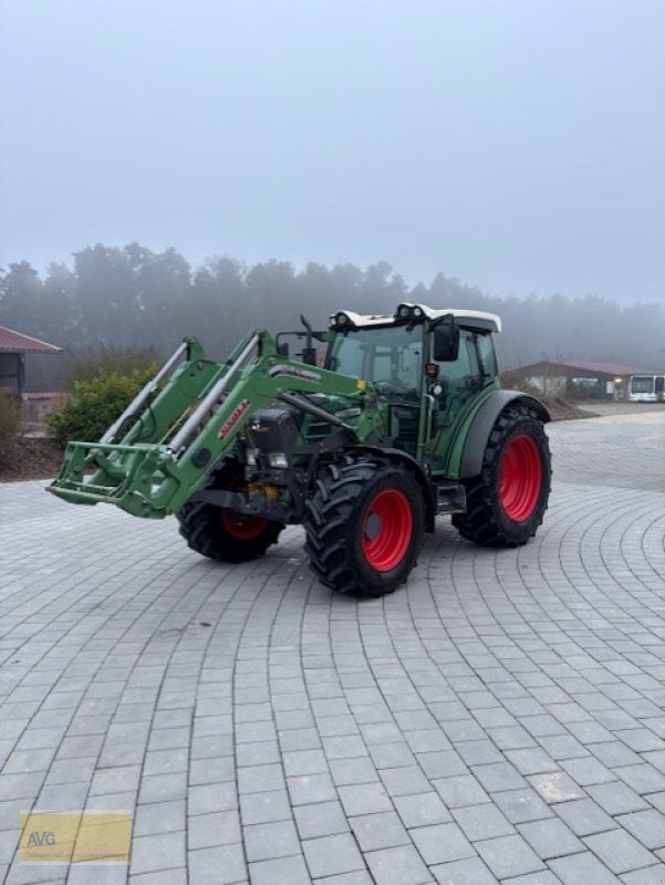 Traktor des Typs Fendt 211 Vario, Gebrauchtmaschine in Abensberg (Bild 1)